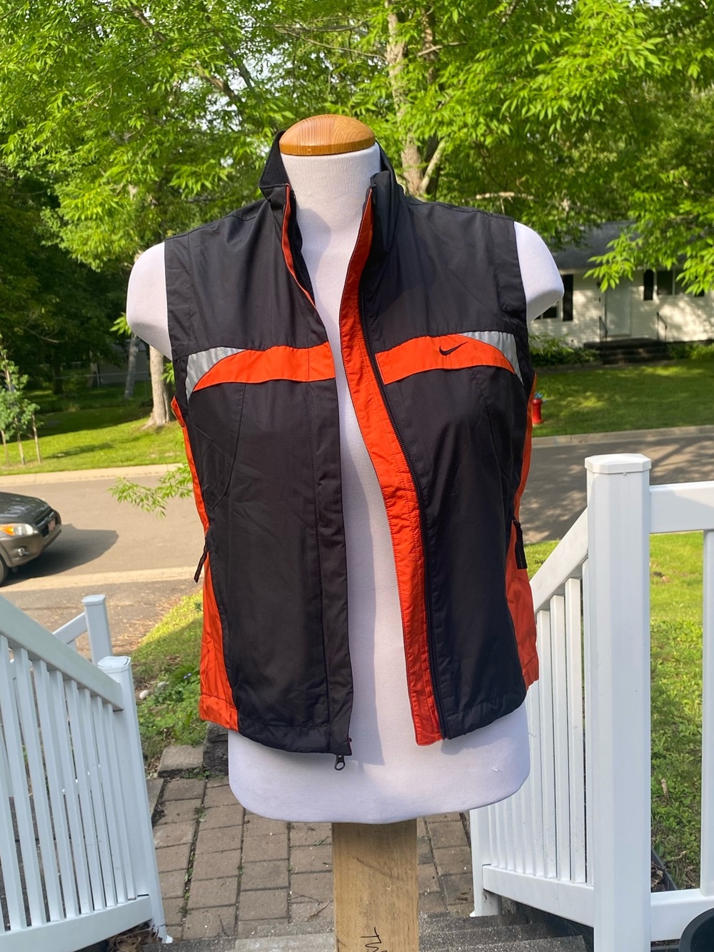 Y2K vintage Nike Black and Orange Sleeveless Athletic Zip Vest